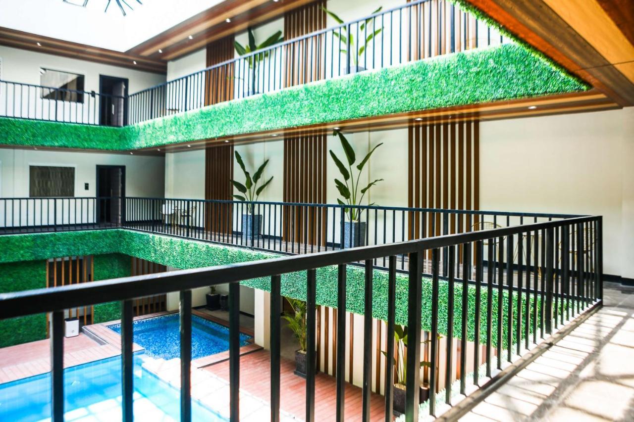 Surestay Studio By Best Western Clarkview Angeles City Exterior photo
