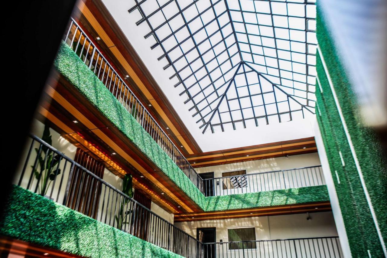 Surestay Studio By Best Western Clarkview Angeles City Exterior photo