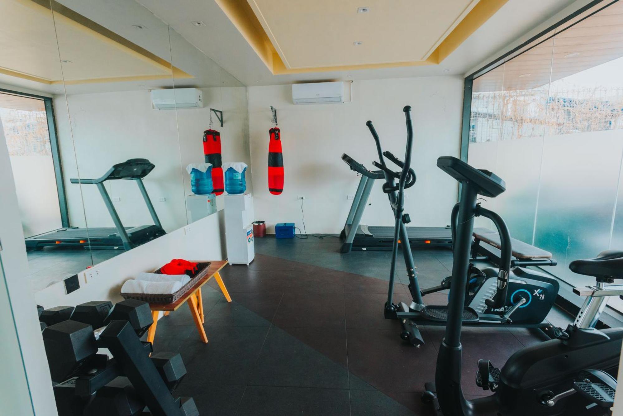 Surestay Studio By Best Western Clarkview Angeles City Exterior photo