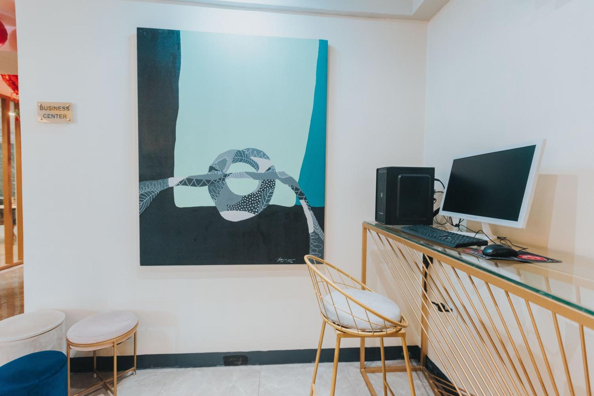 Surestay Studio By Best Western Clarkview Angeles City Exterior photo